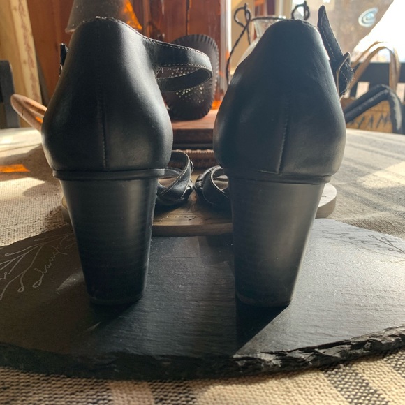 What’s What by Aerosols Strappy Sandals - Picture 4 of 12